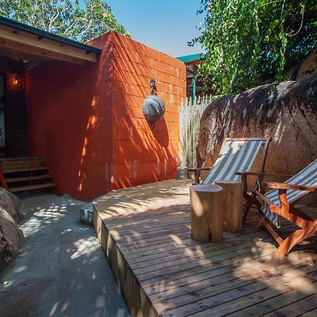 La Pointe Beach Huts เบเซนต์แอนน์ ภายนอก รูปภาพ