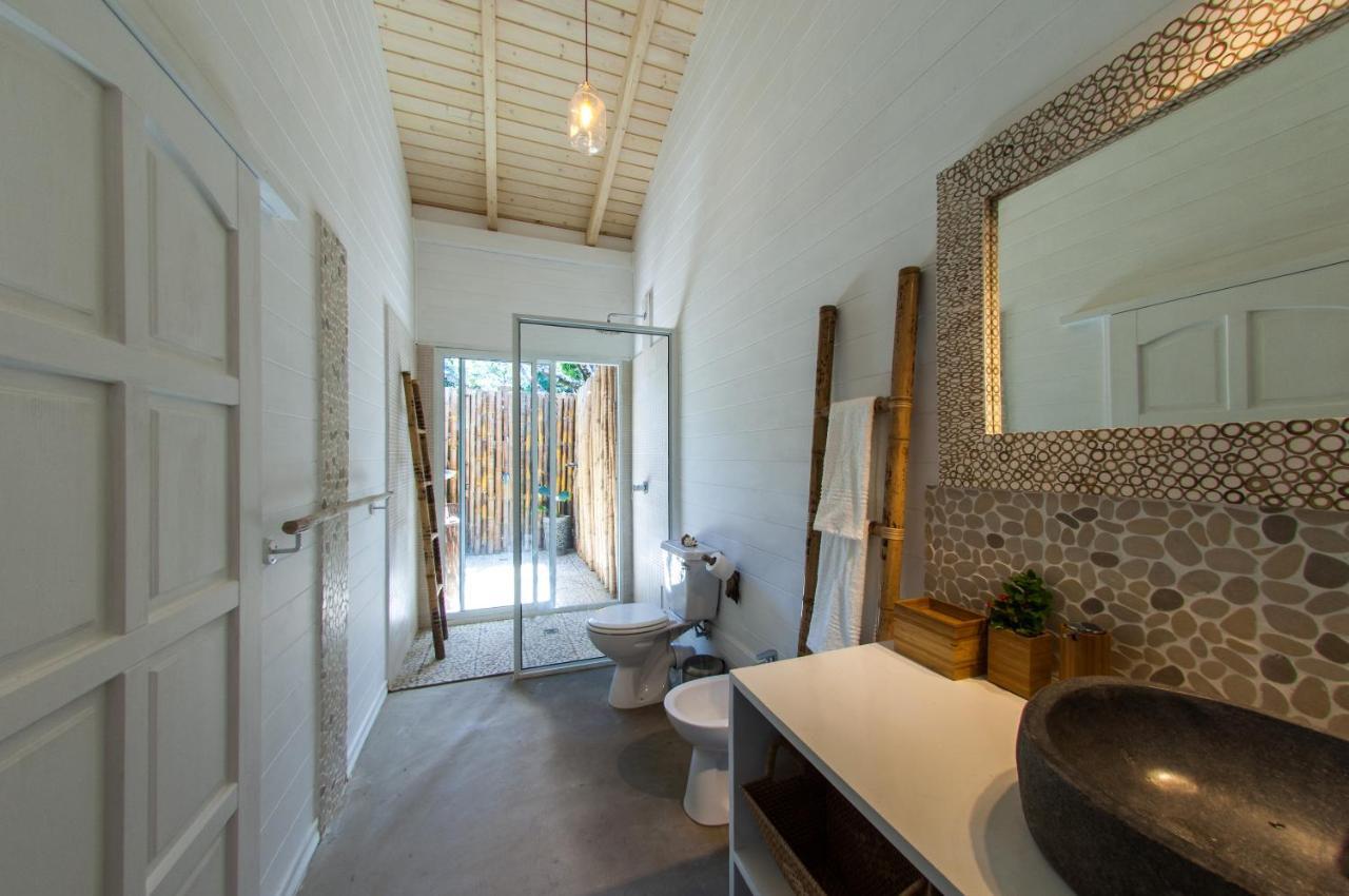 La Pointe Beach Huts เบเซนต์แอนน์ ภายนอก รูปภาพ