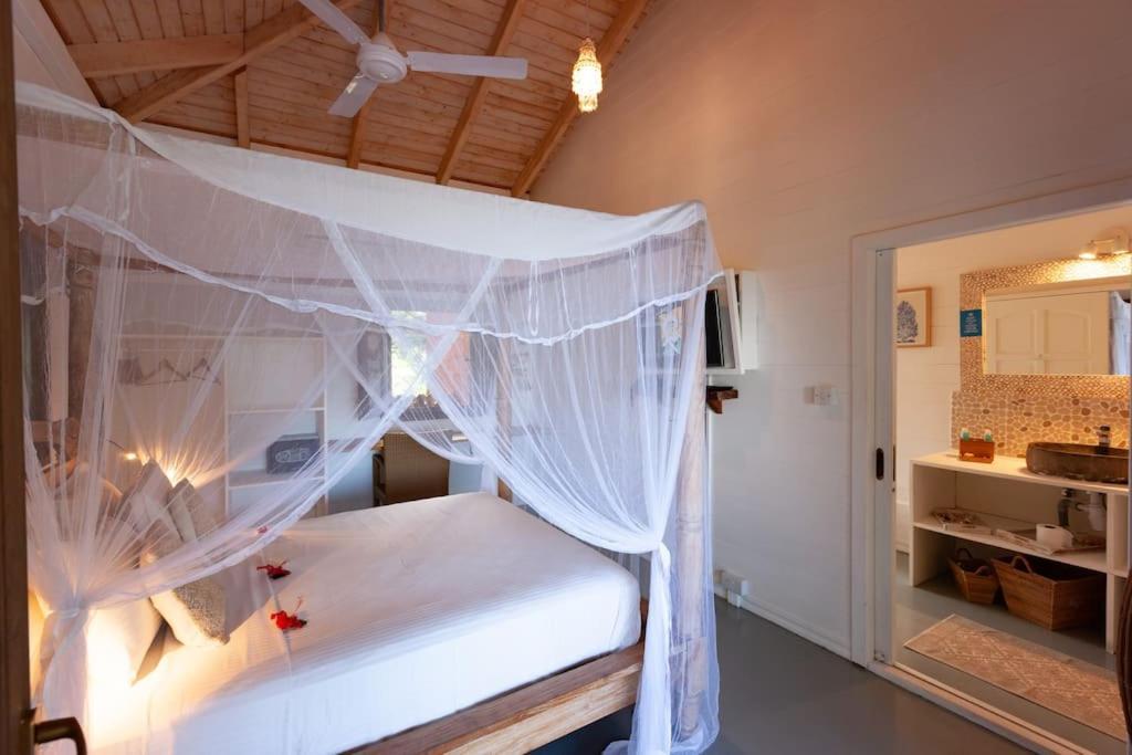 La Pointe Beach Huts เบเซนต์แอนน์ ภายนอก รูปภาพ