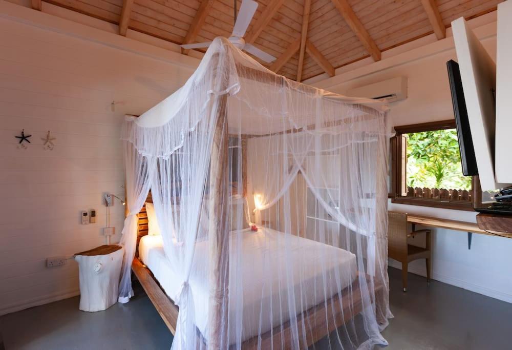 La Pointe Beach Huts เบเซนต์แอนน์ ภายนอก รูปภาพ