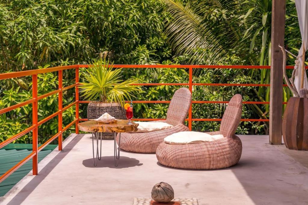 La Pointe Beach Huts เบเซนต์แอนน์ ภายนอก รูปภาพ