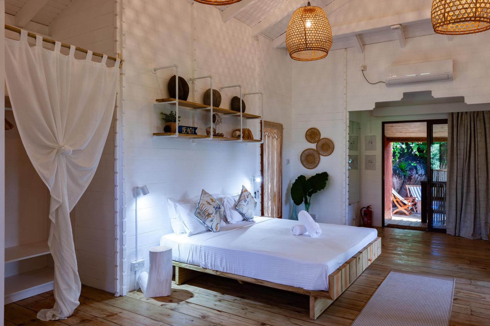 La Pointe Beach Huts เบเซนต์แอนน์ ภายนอก รูปภาพ
