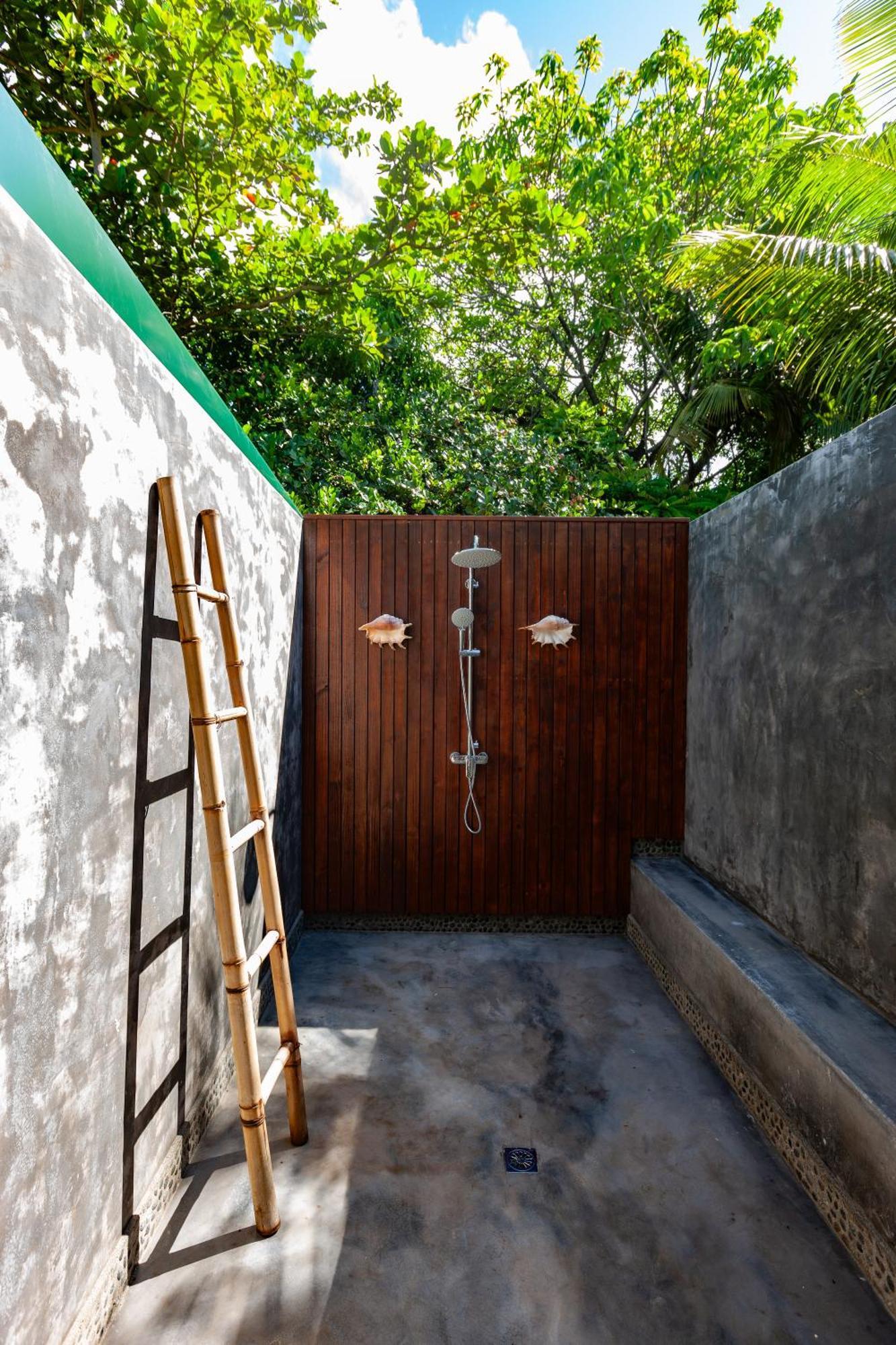 La Pointe Beach Huts เบเซนต์แอนน์ ภายนอก รูปภาพ